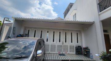 Gambar 5 Dijual Rumah White House 2 1 2 Lantai Full Furnished