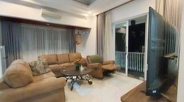 Gambar 4 Rumah 2 Lantai Rivera Park Furnished Shm