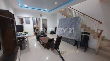 Gambar 5 Rumah Rapi 2 Lantai Di Jl. Gading Griya Ld