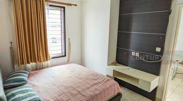 Gambar 1 Apartment Lyon French Walk MOI Lantai Tinggi Siap Huni