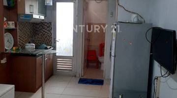 Gambar 1 Apartemen Gading Nias Residence Lantai Sedang