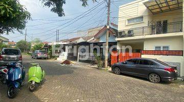 Gambar 2 Rumah cantik 2 lantai siap huni dalam cluster Graha Bintaro