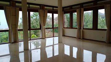 Gambar 5 Dijual Rumah Lux Setiabudhi Regency Semi Furniture Posisi Hook