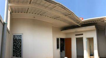 Gambar 5 Rumah 2 Lantai Unfurnished SHM di Komplek Villa Rizki Ilhami 2, Cluster Arafah, Blok B1, No. 12, Depok