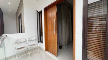 Gambar 1 Nego Aja! Furnished Bagus Modern Dekat Jalan Utama