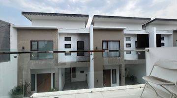 Gambar 2 Nego Aja! Furnished Bagus Modern Dekat Jalan Utama