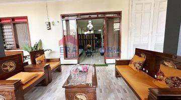 Gambar 2 Rumah 2 Lantai Sangat Terawat Full Furnished Blimbing, Malang 