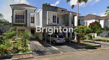 Gambar 1 Rumah One Gate Sistem 2br Listrik Under Groud Row Jalan 8 M