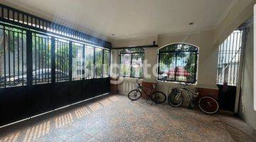 Gambar 4 Dijual Rumah Second Boulevard Kota Wisata Cibubur