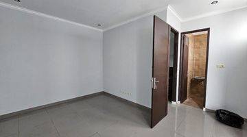 Gambar 4 Dijual Rumah Baru Renovasi Nyaman Siap Huni Lokasi di Taman Kopo Indah 3 Bandung