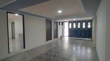 Gambar 3 Rumah Mewah 3 Lantai Kualitas Premium 