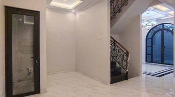 Gambar 5 Dijual Rumah Tiga Lantai Rooftop  Siap Huni Dalam Cluster Di Jln Raya Gandaria Jagakarsa Jakarta Selatan  
