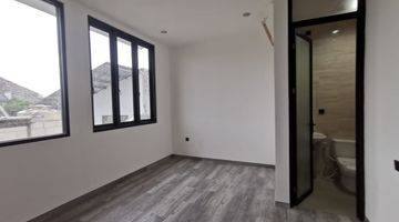 Gambar 3 Di Jual Rumah 2 Lantai New Gress Minimalis Modern Ada 2 Unit 