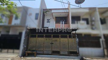 Gambar 3 Rumah Semi Furnished 2 Lantai Taman Ratu Lt 94m2 Bonus 4 Unit Ac