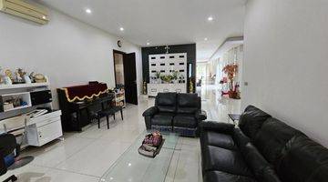 Gambar 3 Dijual Rumah Graha Famili Golf View Mewah Siap Huni + Kolam Renang - Surabaya Barat