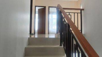 Gambar 4 Dijual Rumah Full Renov 4kt 3km di Luxmore Bsd