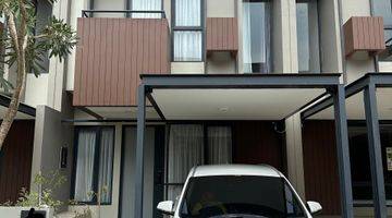 Gambar 1 Rumah Baru 2,5 Lantai Hadap Selatan Full Furnished Di Bsd