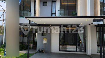 Gambar 1 Rumah Unfurnished SHM di Villa Pasir Putih Residence Jakarta