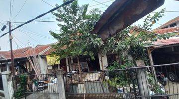 Gambar 1 Rumah Hitung Tanah di Tengah Kota Bandung