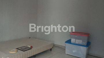 Gambar 3 KAN RUMAH MODERN, 2 LANTAI, TERAWAT ,SEMI FURNISHED ,SIAP HUNI