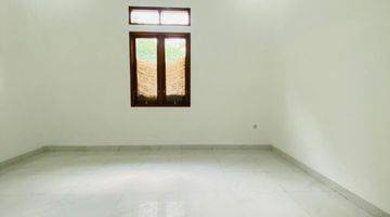 Gambar 4 For Sale Brand New House Di Pejaten Lokasi Strategis & Unfurnish