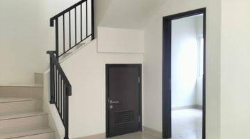 Gambar 3 Rumah Semi Furnished di Savia Park Nusaloka Bsd