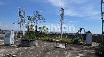 Gambar 5 Gedung Di Jalan Utama Gatot Subroto Denpasar Bali