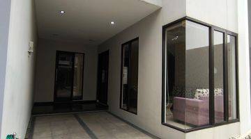 Gambar 3 Rumah Mewah Furnished Dlm Cluster Pinggir Jalan Jagakarsa Jaksel