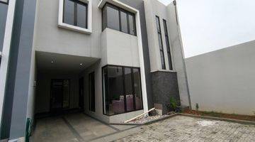 Gambar 5 Rumah Mewah Furnished Dlm Cluster Pinggir Jalan Jagakarsa Jaksel