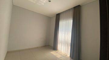 Gambar 4 Disewakan Rumah Semi Furnished di Serenia Hill Lebak Bulus Jaksel