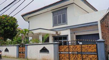 Gambar 1 Dijual Rumah 2 Lantai Dekat Tsm Cibubur Bagus Posisi Hoek