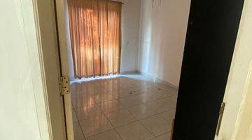 Gambar 2 Rumah 3 Lantai Bagus Furnished SHM di Pantai Indah Kapuk, Jakarta Utara