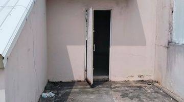 Gambar 5 Ruko Sedayu Square 4 Lantai Dekat Pintu Toll