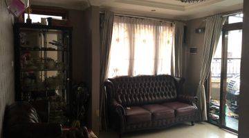 Gambar 3 Dijual Rumah 2 Lantai Full Furnished di Beji Depok