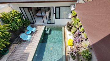 Gambar 2 Lease Hold Villa Modern Tibubeneng Badung Bali Pemandangan Sawah