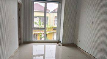 Gambar 2 Rumah 2 Lantai Semi Furnished di Atlanta Village Gading Serpong 