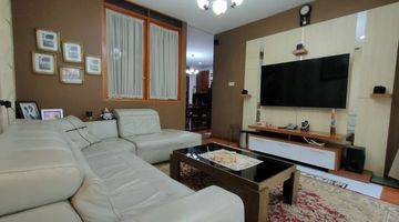 Gambar 5 Dijual Rumah 3 Lantai Semi Furnished di Setiabudi Harga Terbaik