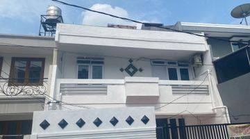 Gambar 1 Dijual Rumah 2 Lantai 4kt 4km di Greenville