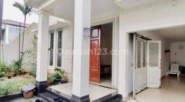 Gambar 3 Rumah Mewah 2 Lantai Harga Murah Furnished Bebas Banjir di Kemang Jakarta Selatan