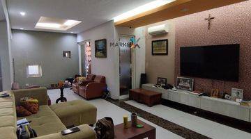 Gambar 2 Rumah Modern 2 Lantai Semi Furnished Di Gadang