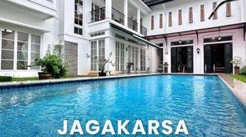 Gambar 1 For Sale Rumah American Classic Jagakarsa