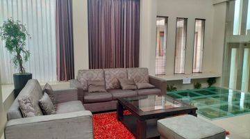 Gambar 4 Rumah Semi Villa 4 Lantai Bagus Furnished SHM di Dago Resort, Bandung