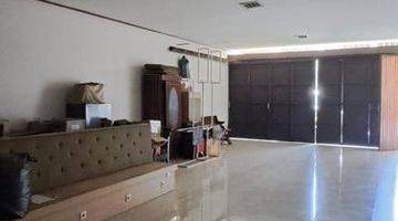 Gambar 3 Rumah Mewah 2 Lantai Bagus Unfurnished SHM di Pinggir Jalan Dago, Bandung