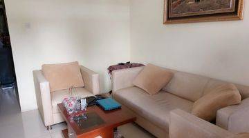 Gambar 2 Rumah 3 Lantai Bangunan Terawat Seperti Baru Semi Furnished SHM di Yupiter, Bandung