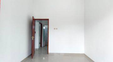 Gambar 2 Rumah 2 Lantai Sudah Renovasi Unfurnished SHM di Puri Alam Lestari. L. Wonorejo No.39, Watuburik, Wonorejo, Kec. Gondangrejo, Kabupaten Karanganyar, Jawa Tengah 57188, Karanganyar