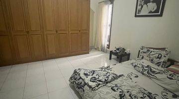 Gambar 4 Rumah Mewah Dan Luas di Lokasi Strategis, 4+2 Kamar Tidur, 2 Carport Semi Furnished Nego 