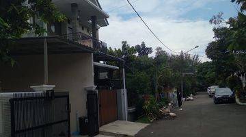 Gambar 3 Sewa Rumah Full Furnished di Jl. Taman Galaxi margahayu