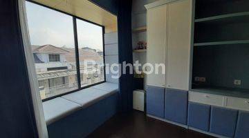 Gambar 2 Minimalist & Furnished, Darmo Permai Timur