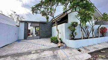 Gambar 1 Villa Baru Sanur Bali