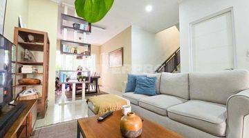 Gambar 1 Rumah 2 Lantai Tropical Minimalis Cluster Australia Green Lake City Full Furnished